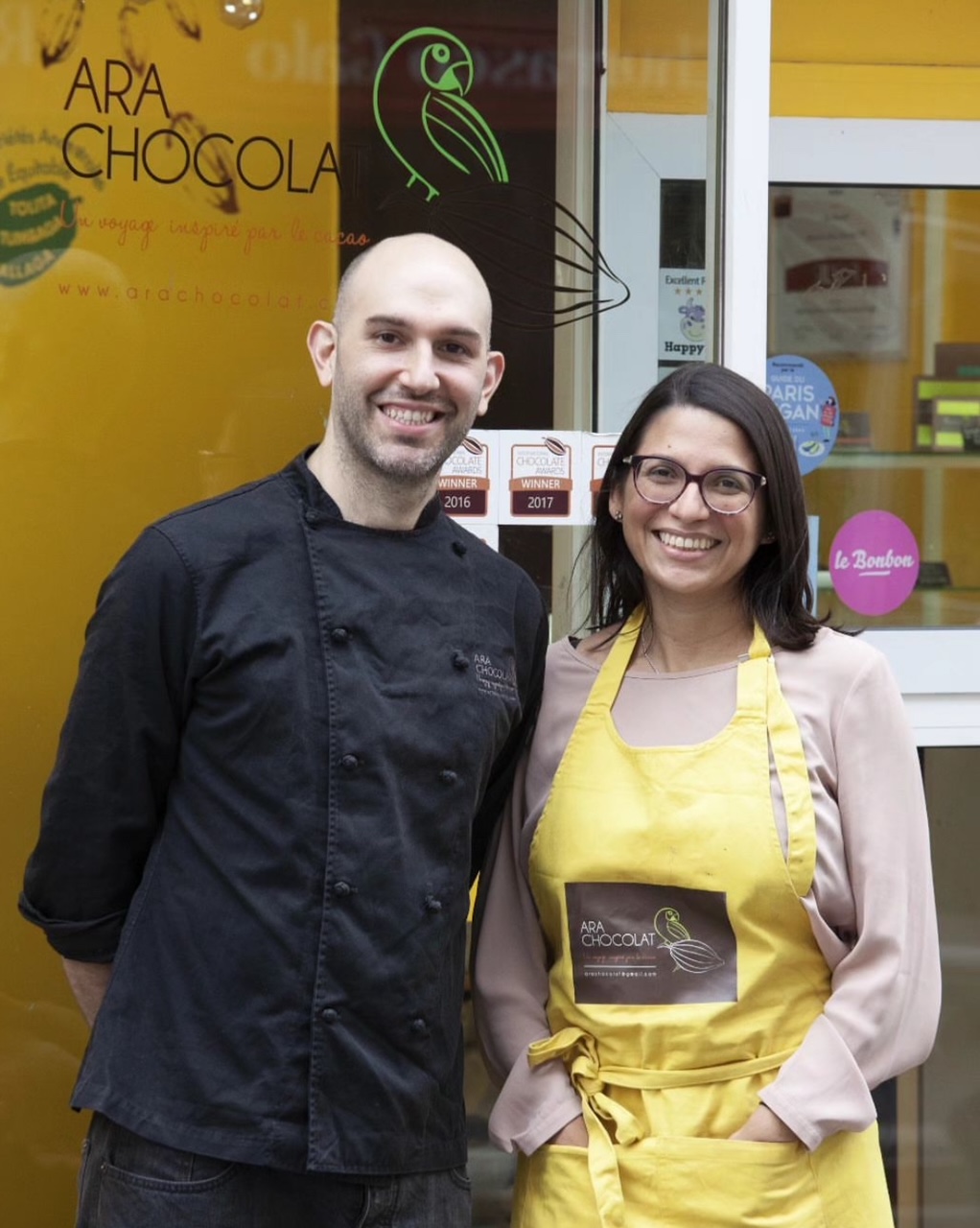 Photo du couple Andrès et Sabrina, co-associés d'Ara Chocolat