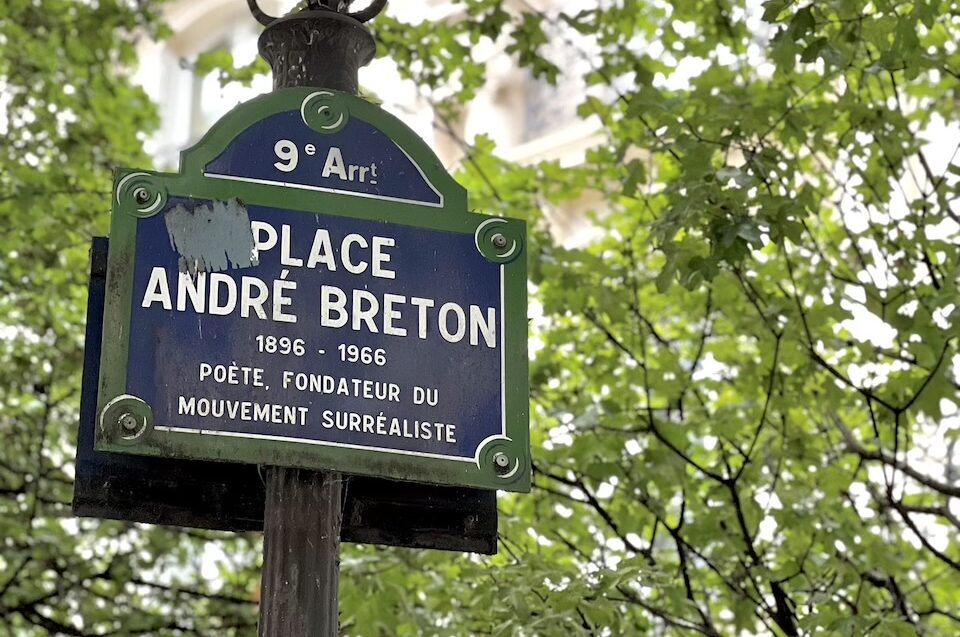 Plaque de la Place André Breton dans le 9e