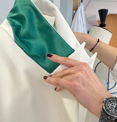 Veste crème et col vert