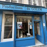 Façade de la boutique Bleue.