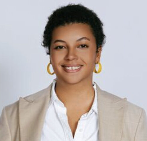 Embla Fautra, tête de liste LFI à la mairie du 9e